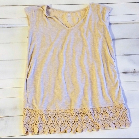 South Main Tops - Lace Blouse 🤎